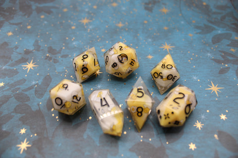 Lazy Egg Dice Set