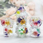 Lily 7pc Sharp Edge Dice Set